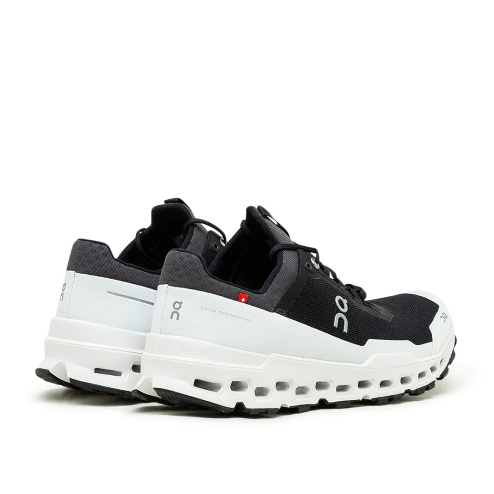 ON Cloudultra 44.99543 / schwarz