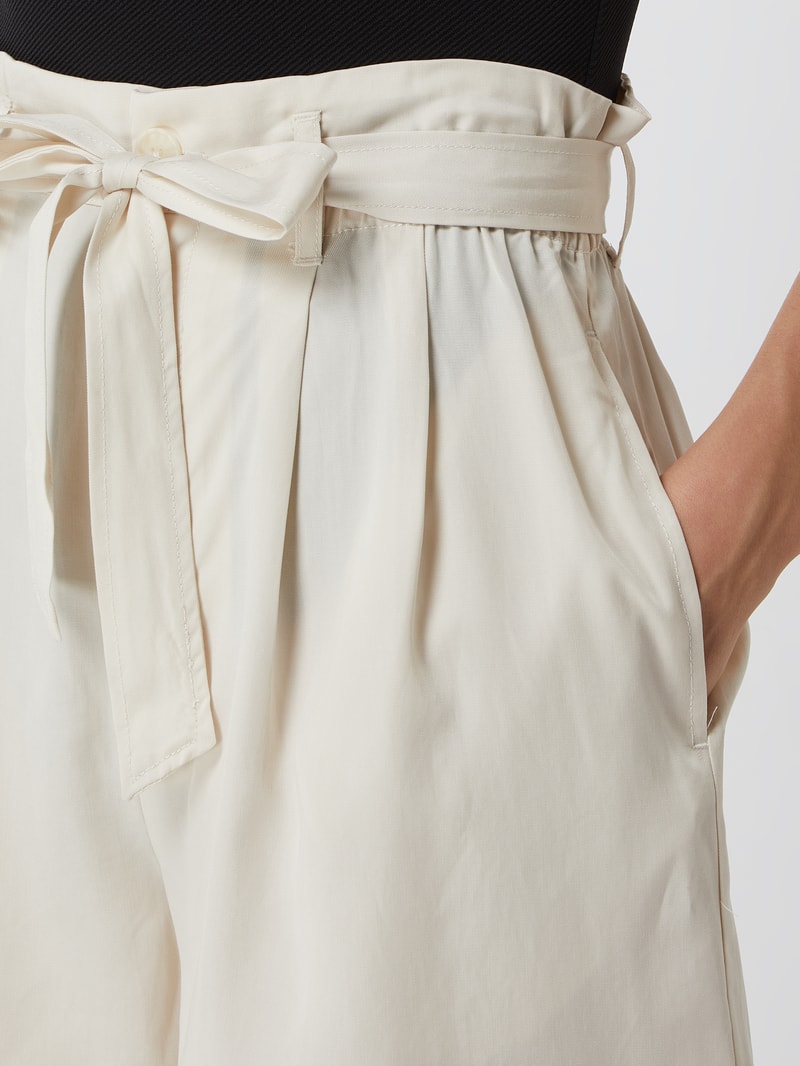 Shorts mit Paperbag-Bund Modell 'Smart' in sand