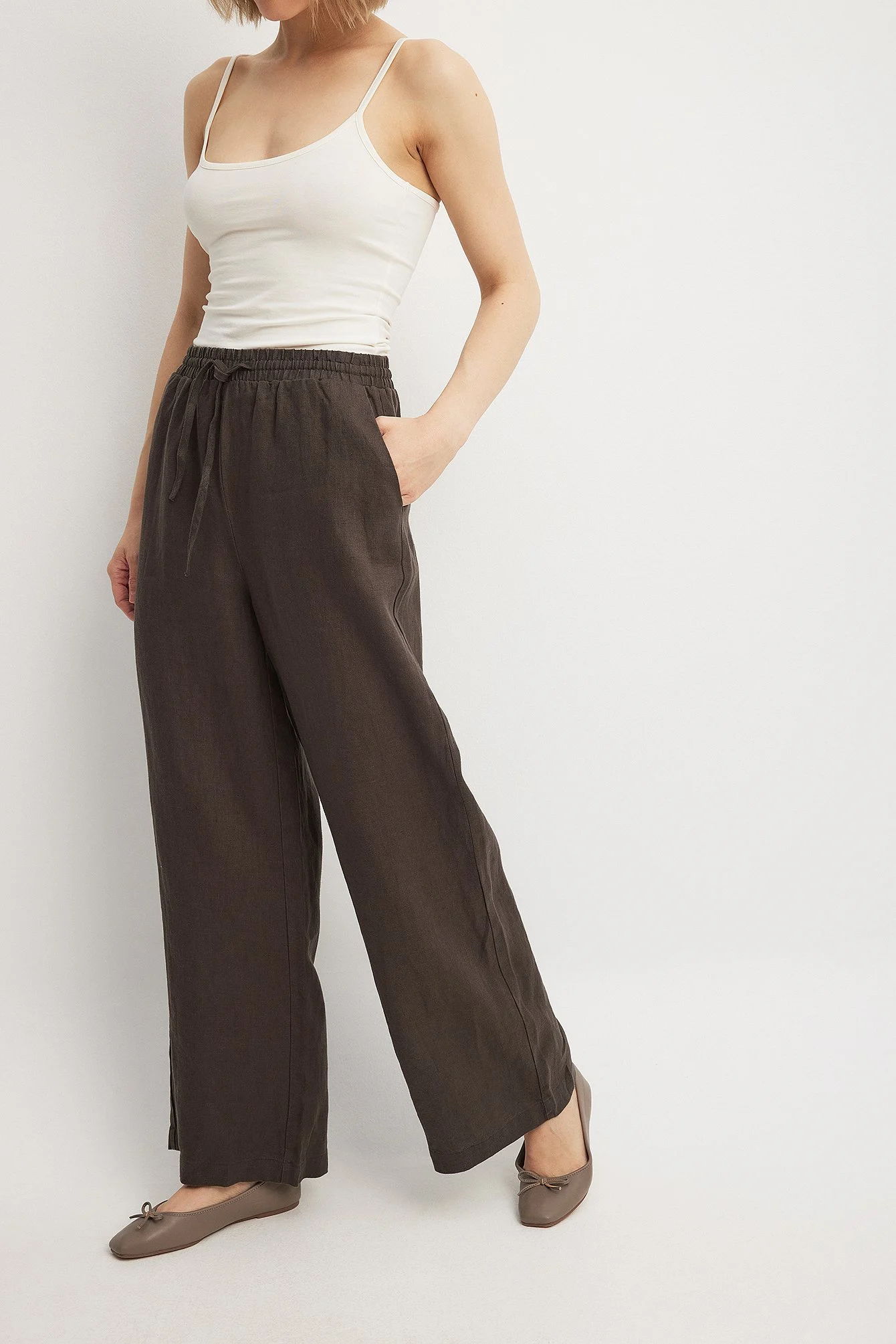 Leinenhose mit elastischem Bund