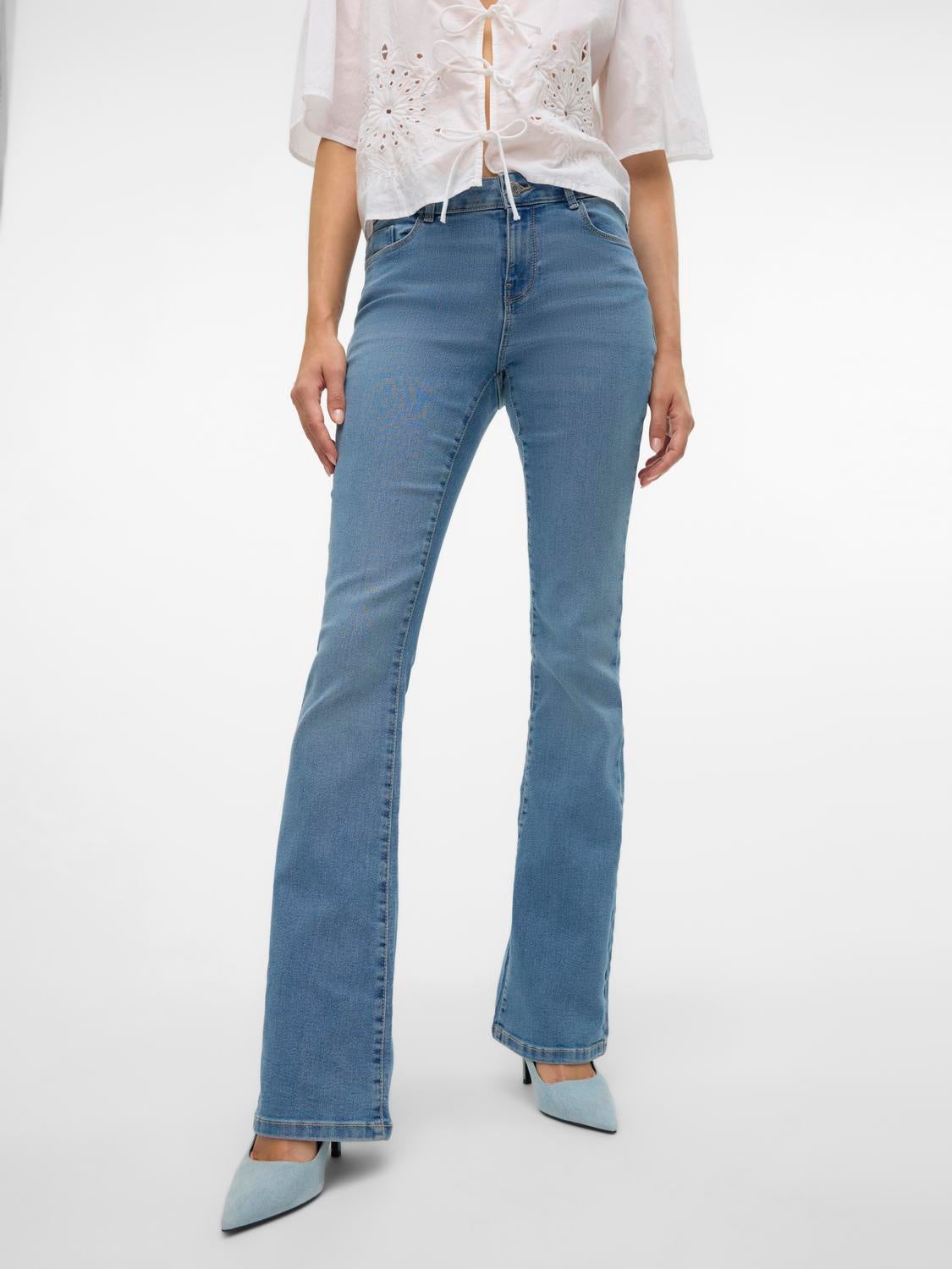 VMELLY Mid Rise Ausgestellt Jeans