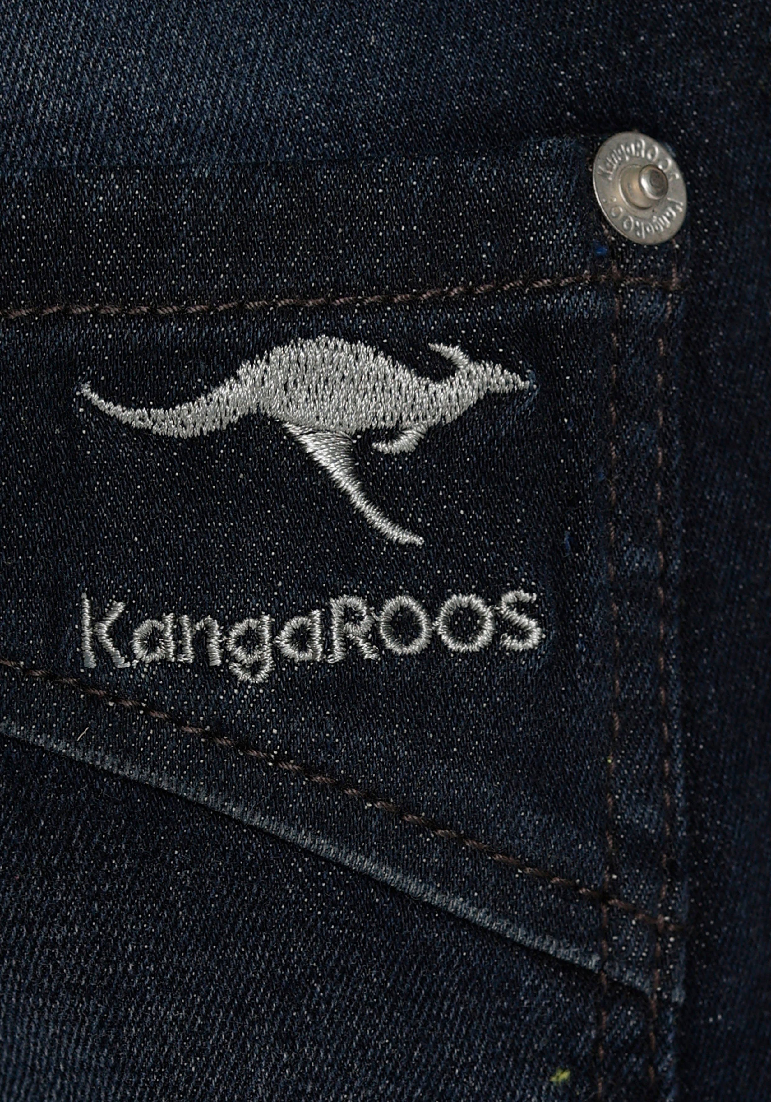 KangaROOS Stretch-Jeans, regular fit mit geradem Beinverlauf