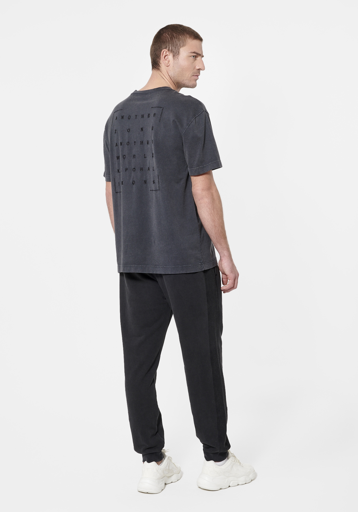 CALIX  T-shirt gris Homme en 100% coton