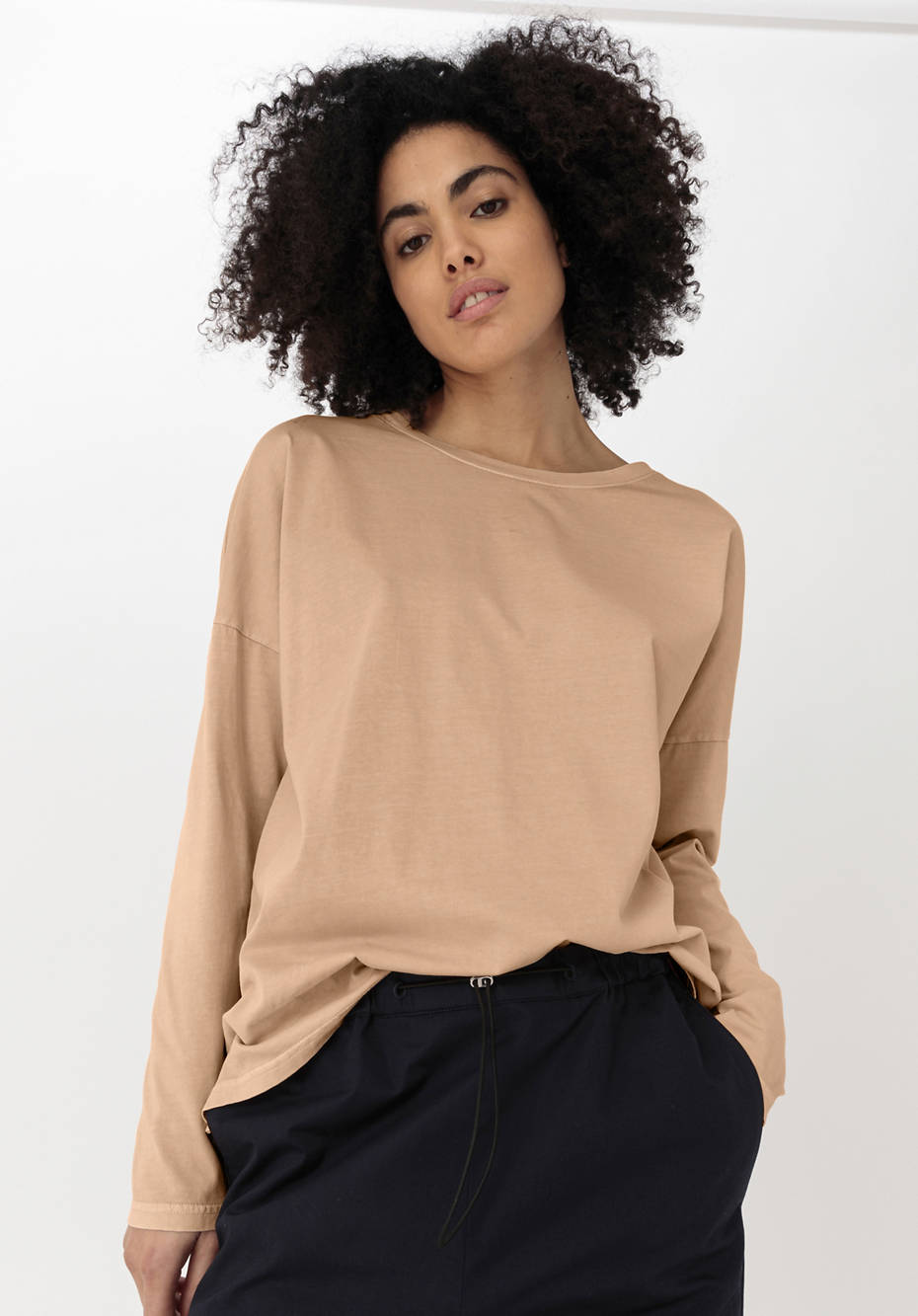 WUNDERKIND X HESSNATUR Longsleeve Mineral Dye aus reiner Bio-Baumwolle