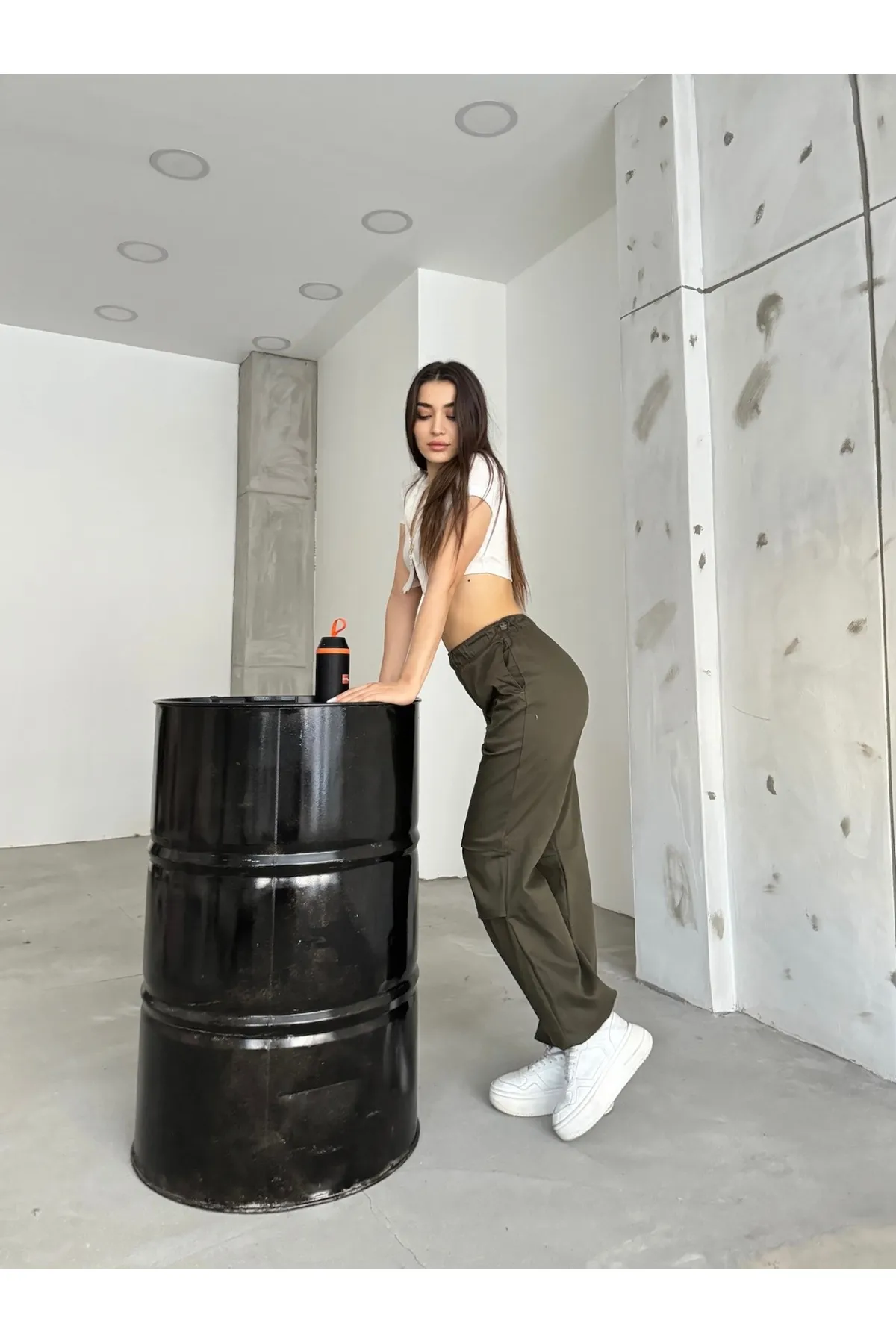 BİKELİFE  Khakifarbene Fallschirmhose für Damen