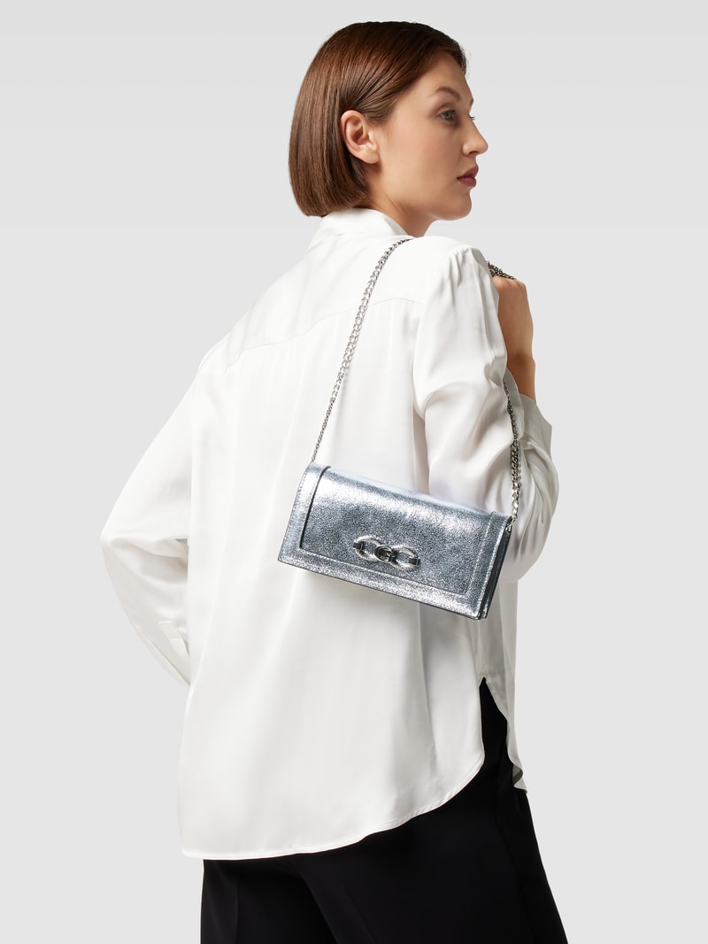 Umhängetasche mit Label-Details Modell 'GLAMOUR' in silber