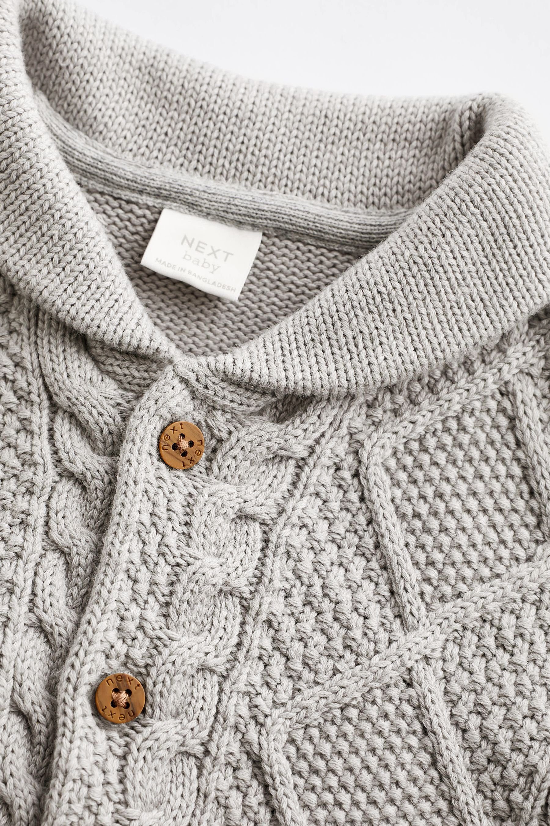 Next Strickjacke Baby-Strickjacke mit Zopfmuster (1-tlg)