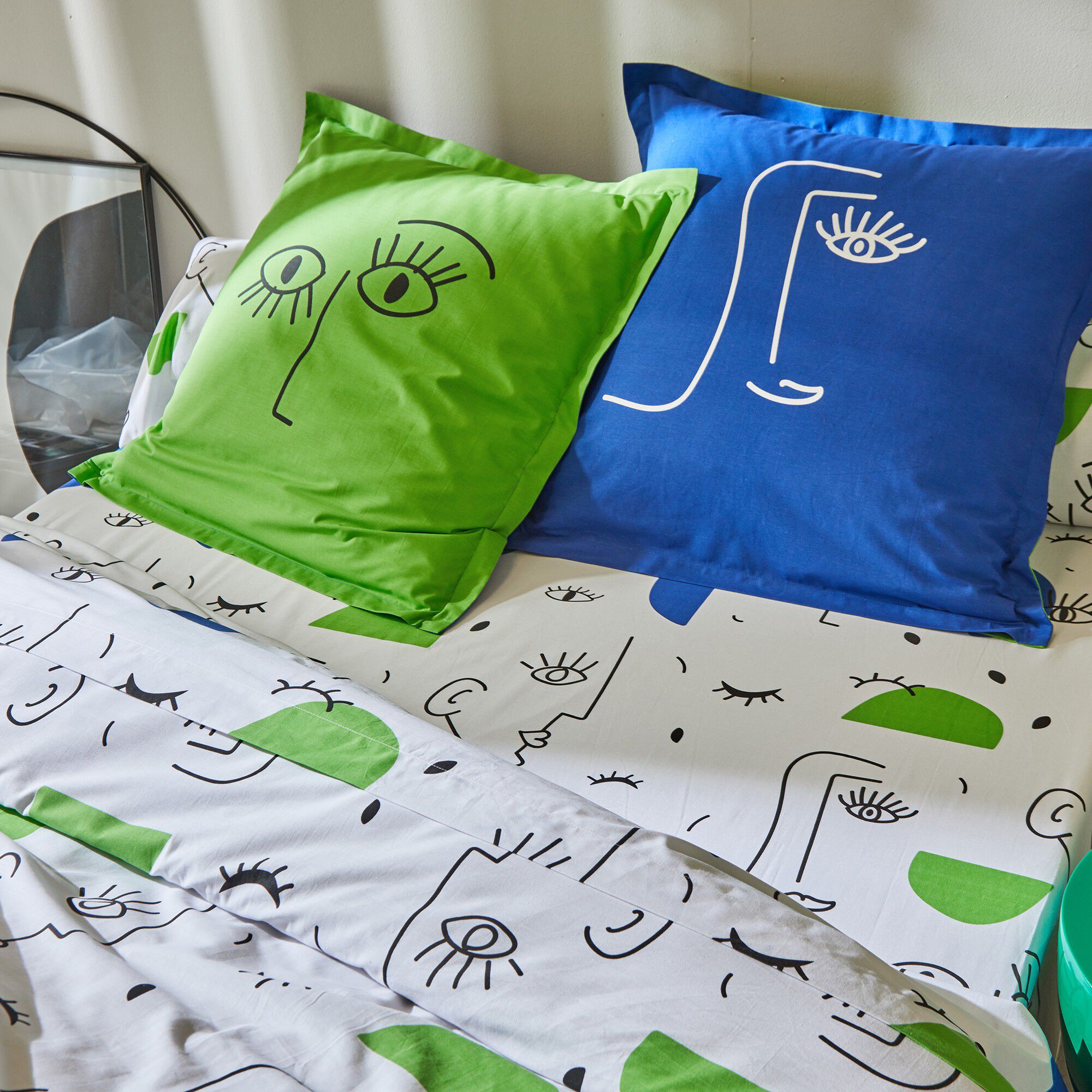 Linge de lit Vitaly coton à motifs visages