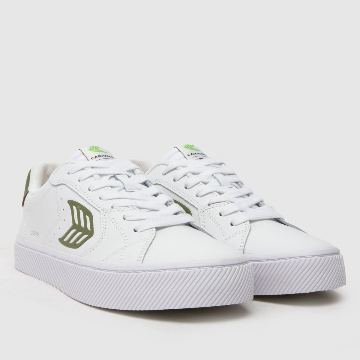 CARIUMA salvas sneakers i vitt och grönt