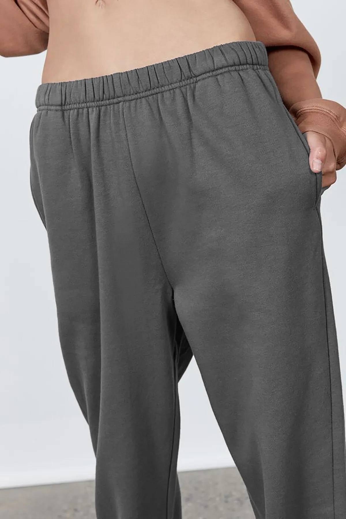 Madmext  Anthrazitfarbene Oversize-Jogginghose mit elastischem Bund für Damen MG1235