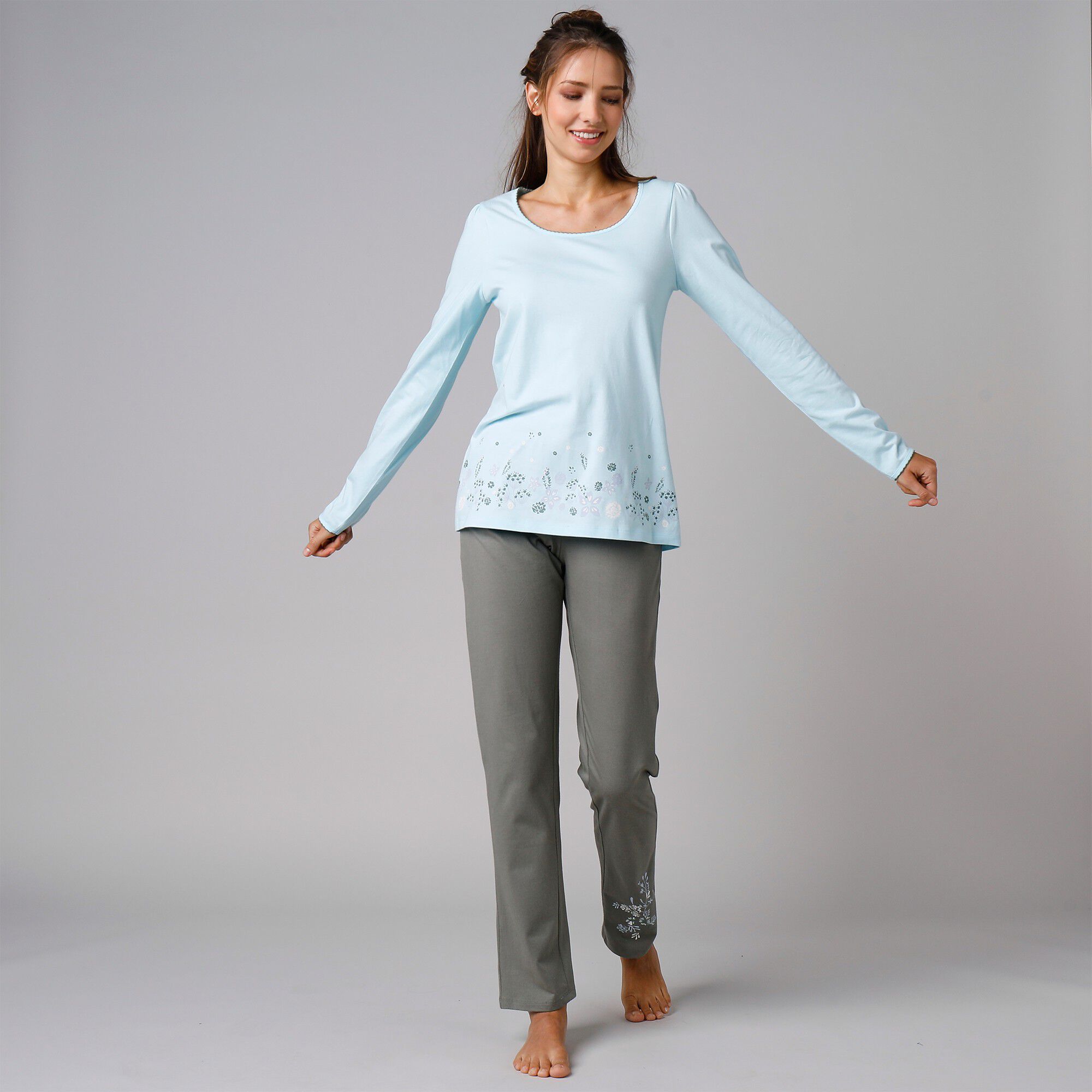 Tee-shirt de pyjama manches longues imprimé base fleurs