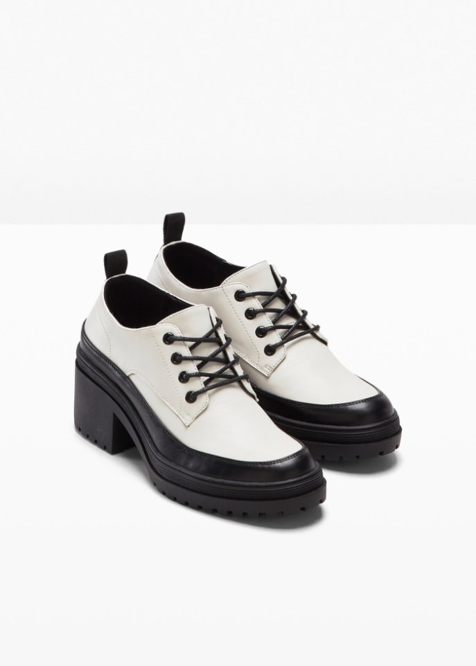 Schnürschuh