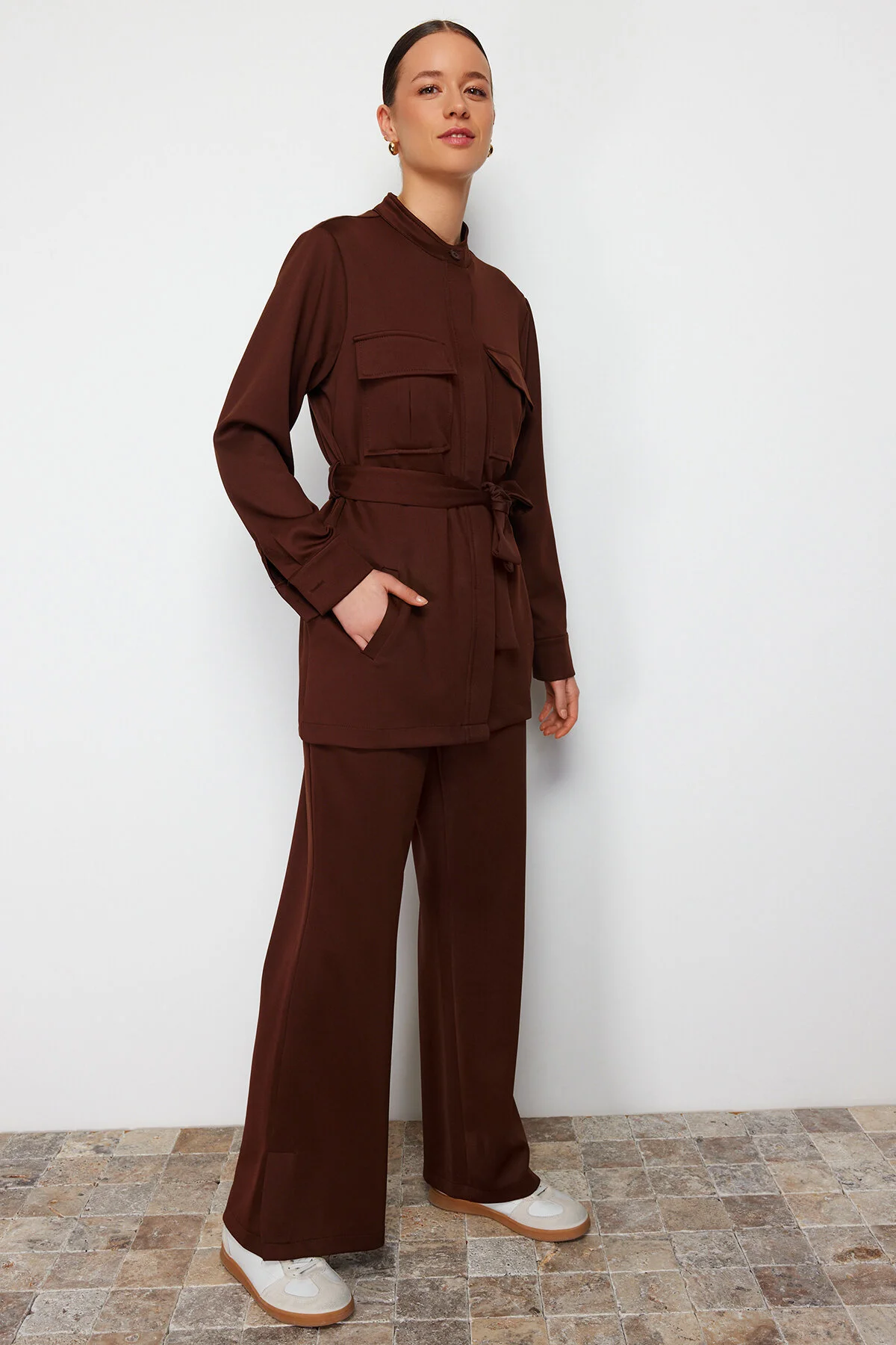 Trendyol Modest  Hellbrauner Taucher-/Tauchanzug mit Gürteltasche und gestricktem Unterteil und Oberteil TCTSS24US00043