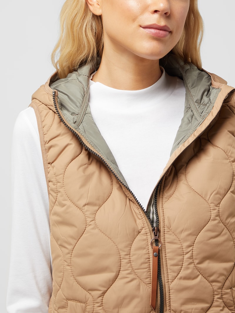 Steppweste mit Kapuze in camel