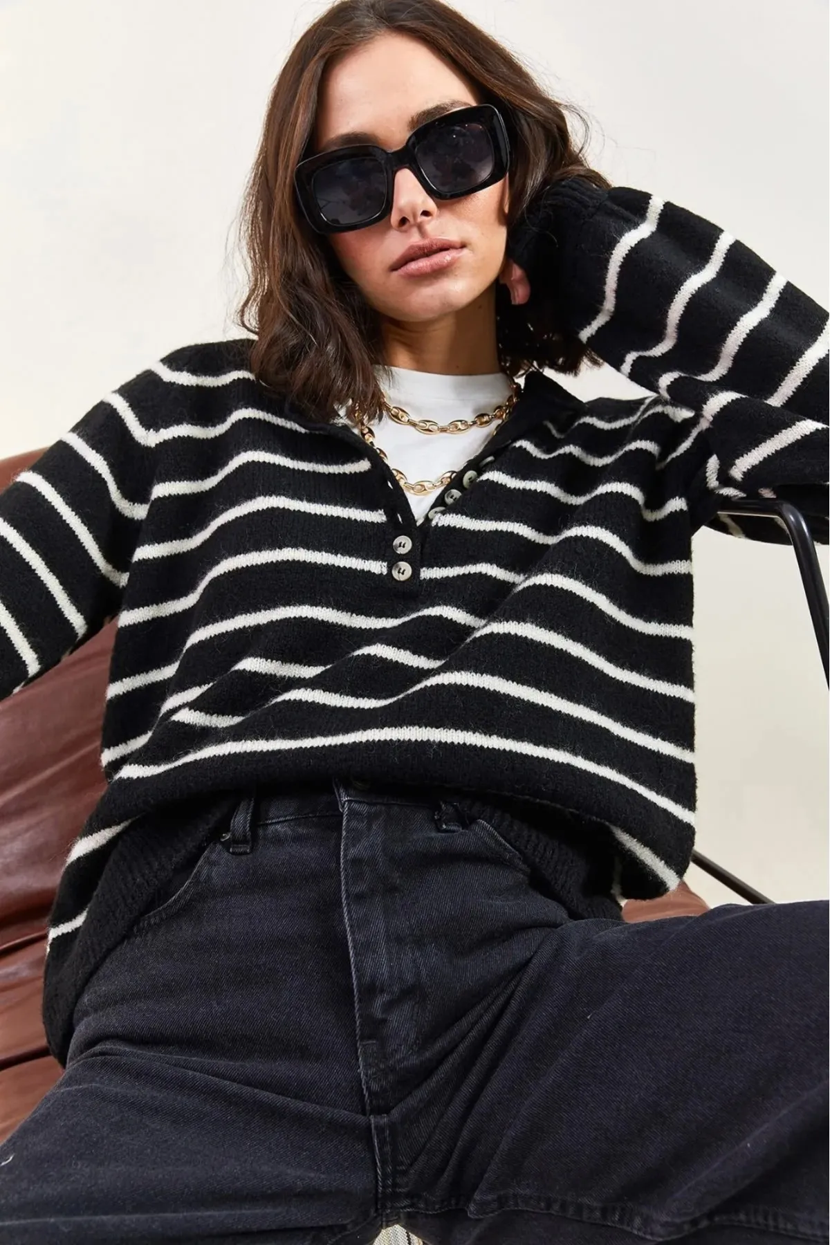 Bianco Lucci  Gestreifter Strickpullover mit Rollkragen und geknöpftem Kragen für Damen
