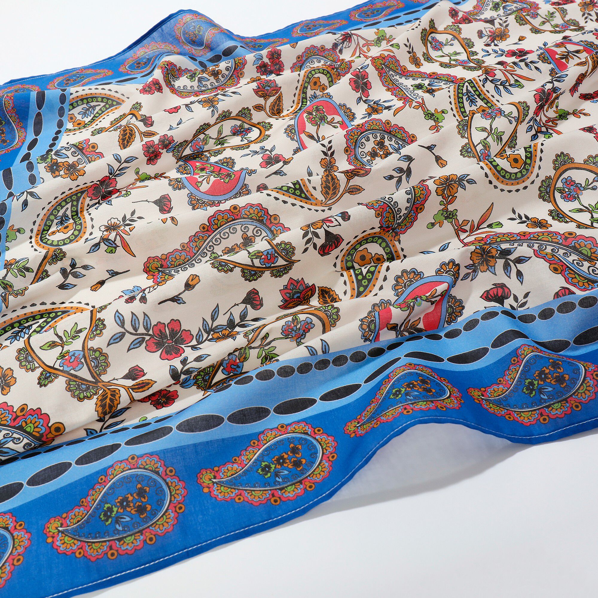 Foulard fabriqué en France imprimé cachemire, 100 x 100 cm