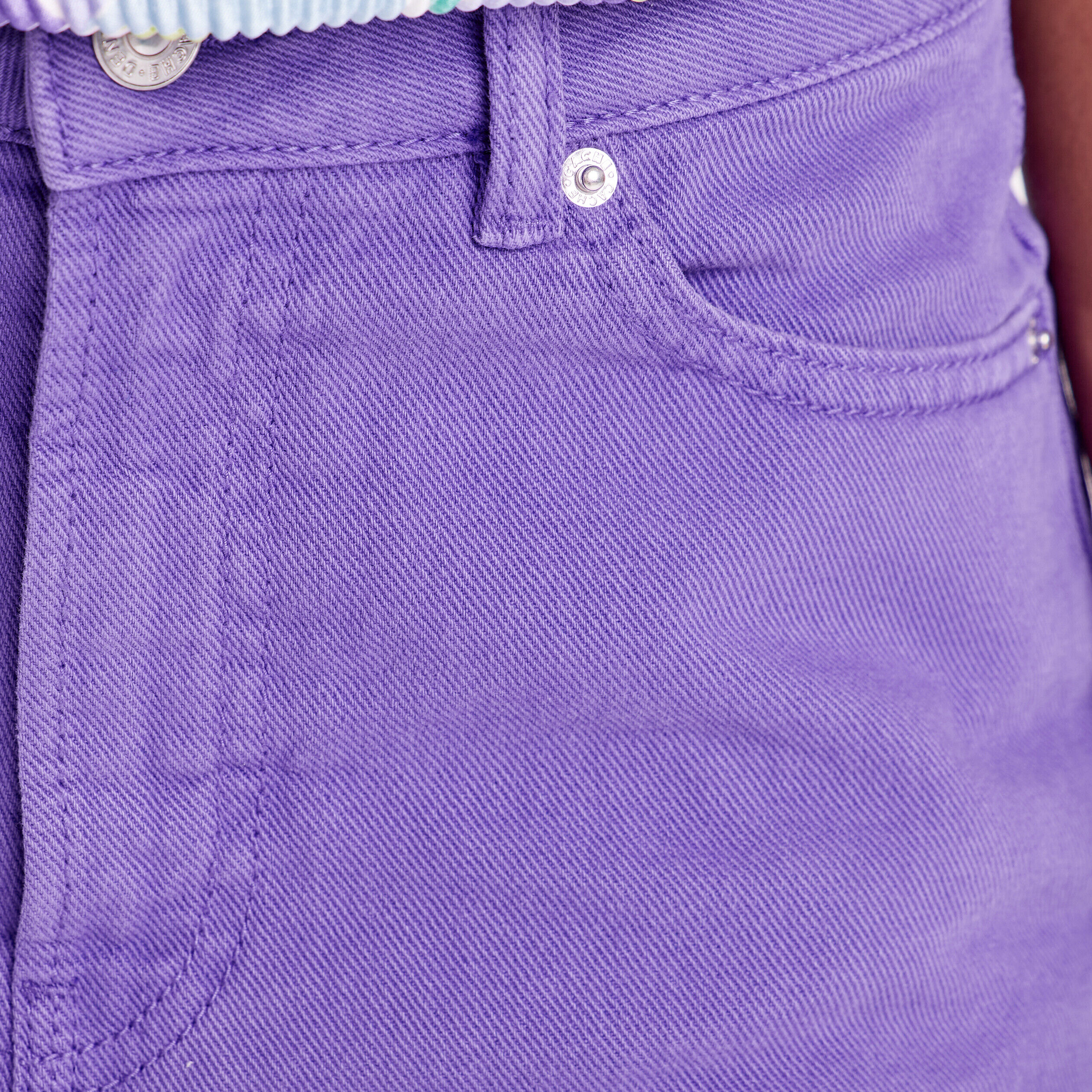 Short droit bords francs violet foncé femme | Cache Cache