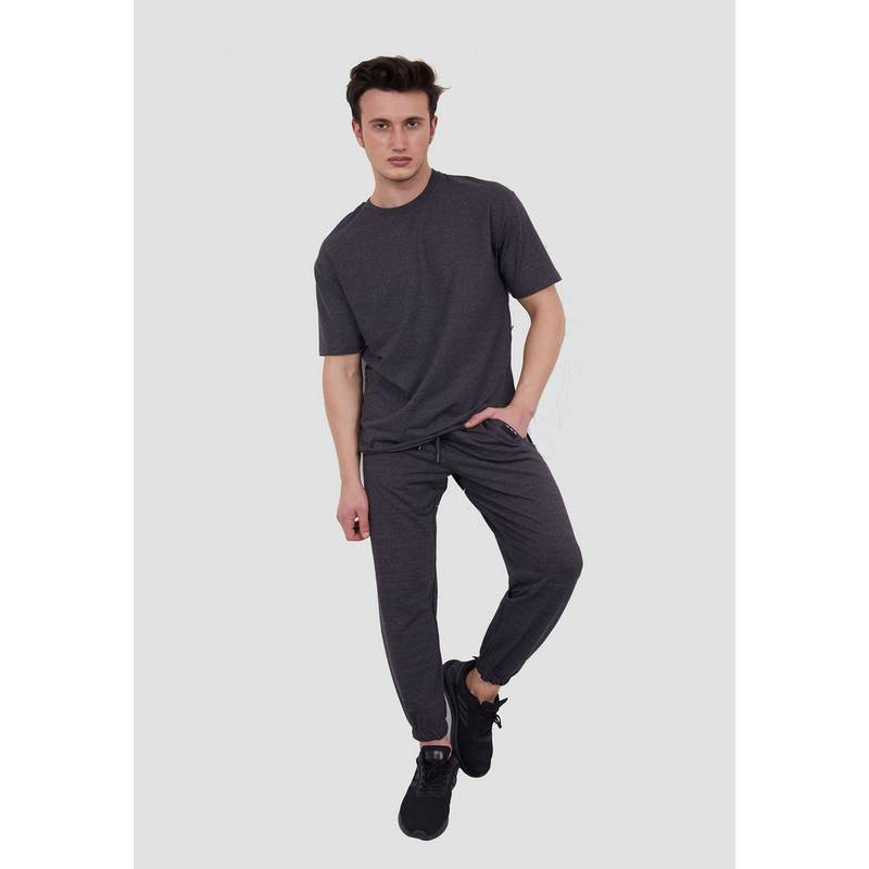 Tom Barron aus Oversize-Shirt und Jogginghose Trainingsanzug Herren