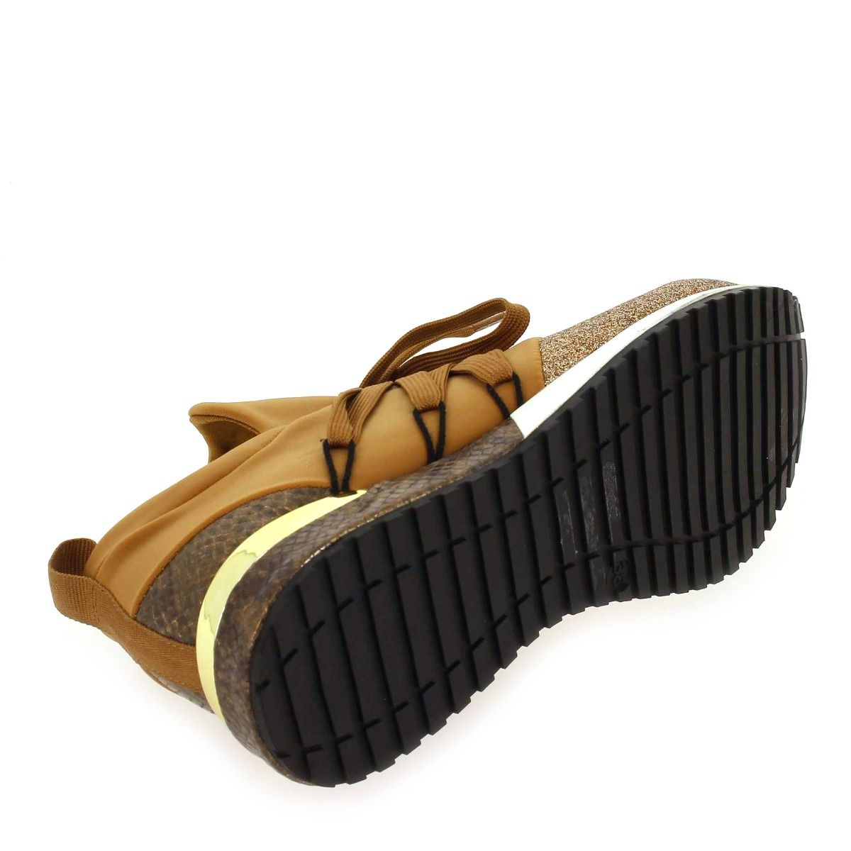 Reqins  ILAN - camel brillant