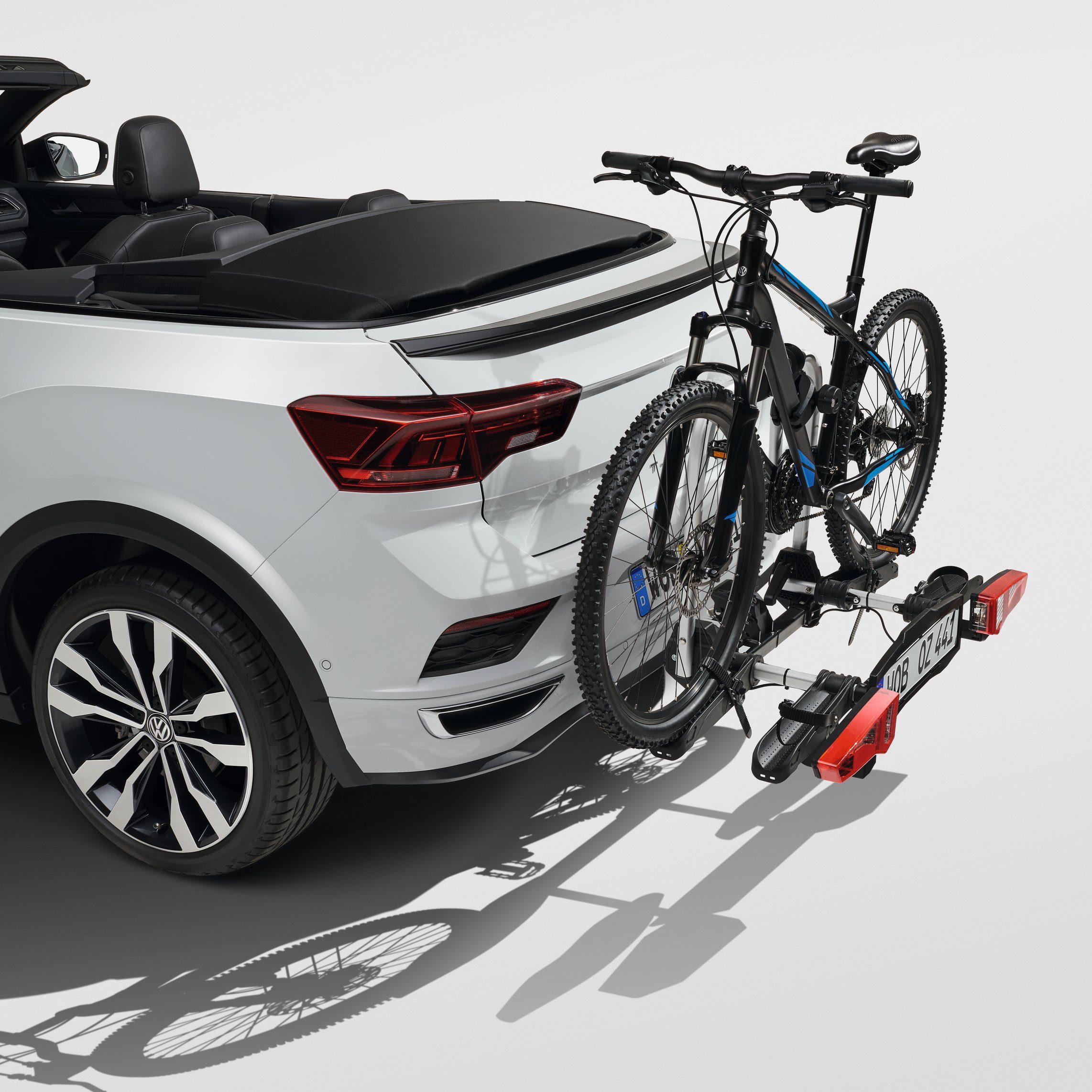 Volkswagen Kupplungsfahrradträger Basic, für max. 2 Räder, (1-tlg., 000-071-105-K), Diebstahlschutz, Vormontiert, für Anhängekupplung, Traglast insg. 60kg