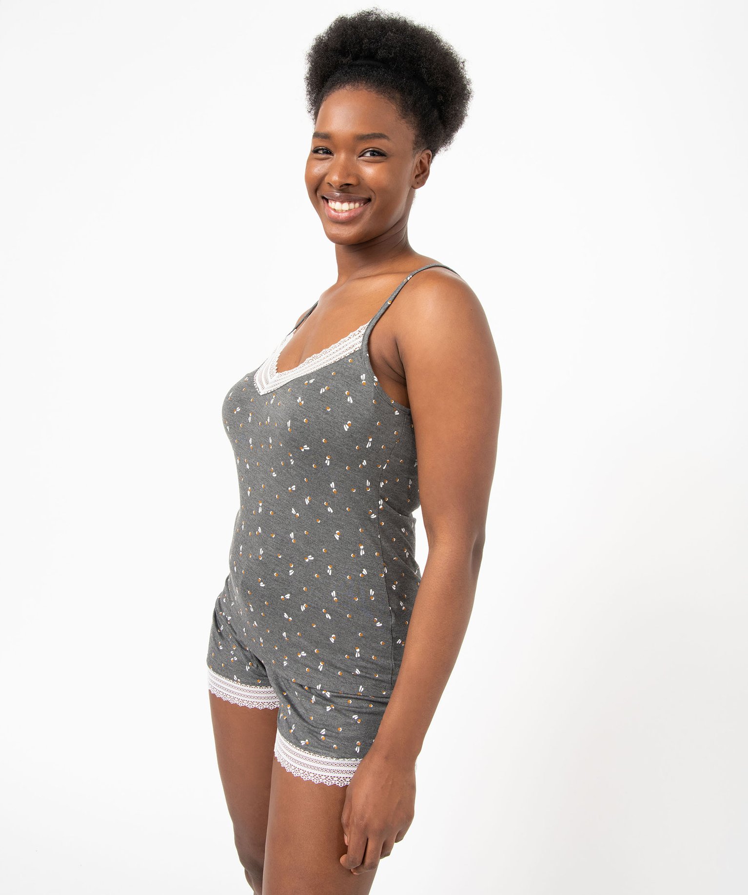Haut de pyjama femme à fines bretelles et dentelle imprime | GEMO