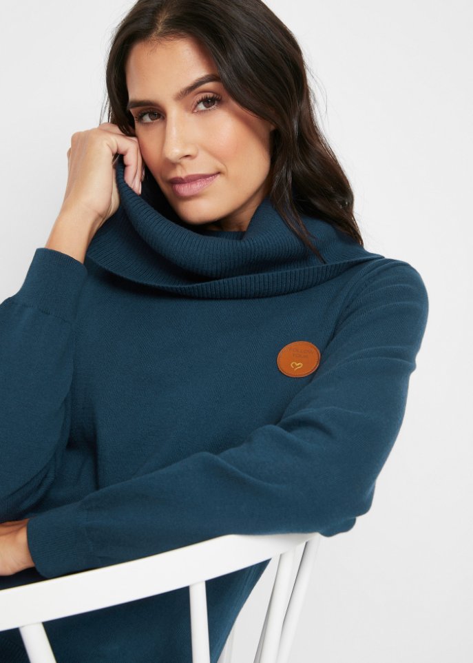 Feinstrickpullover mit weitem Kragen