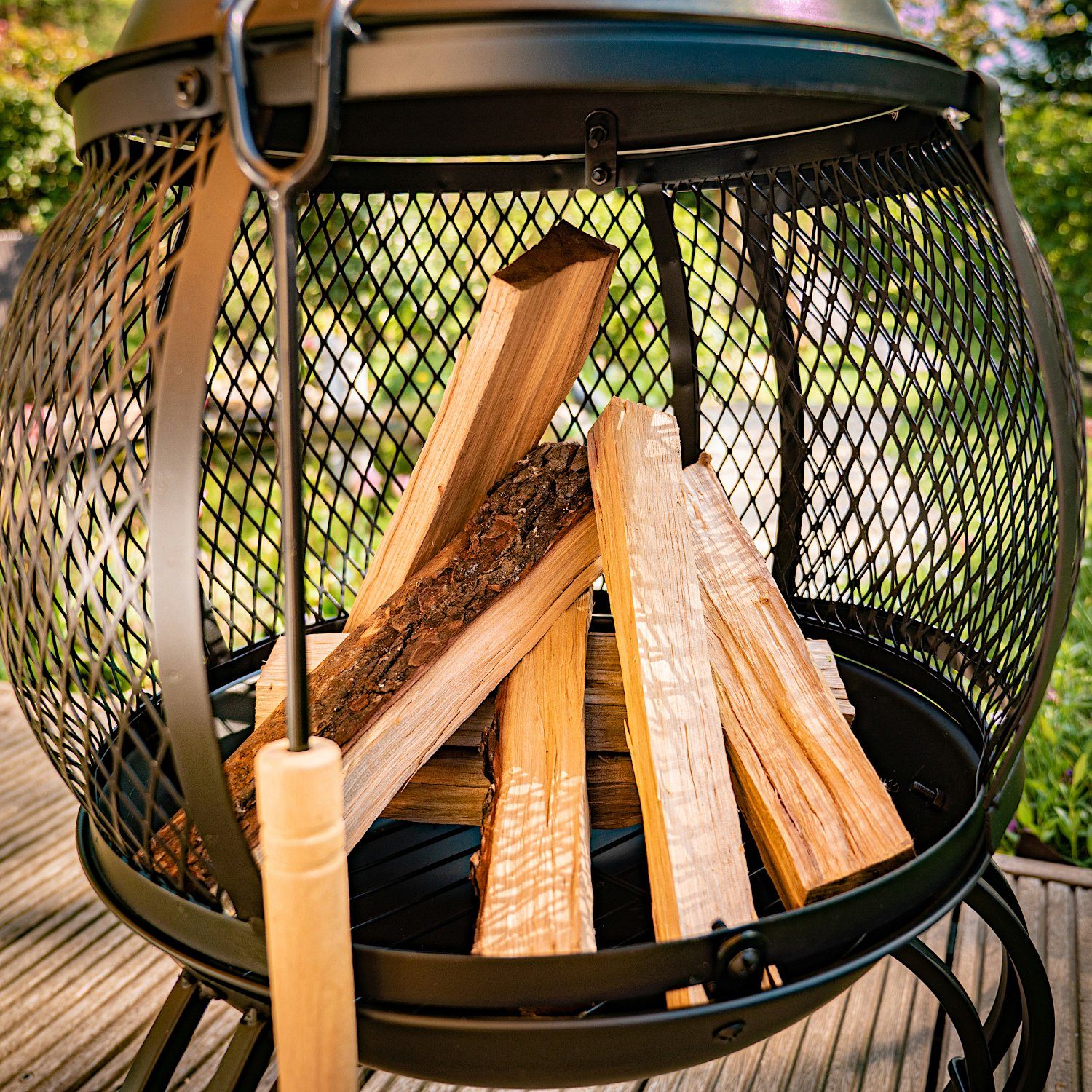 INtrenDU Feuerstelle Gartenofen San Remo 90cm mit Funkenschutz, (inkl. Schürhaken, Funkenschutz und Regendeckel)