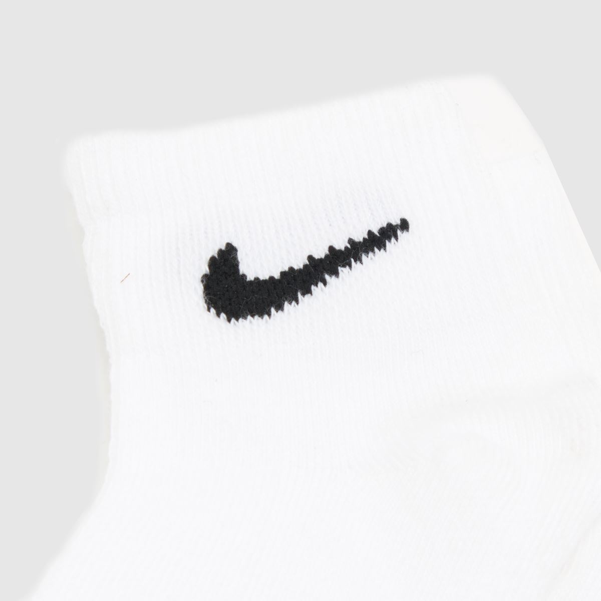 Nike vita och svarta barns kvartsstrumpor 6-pack