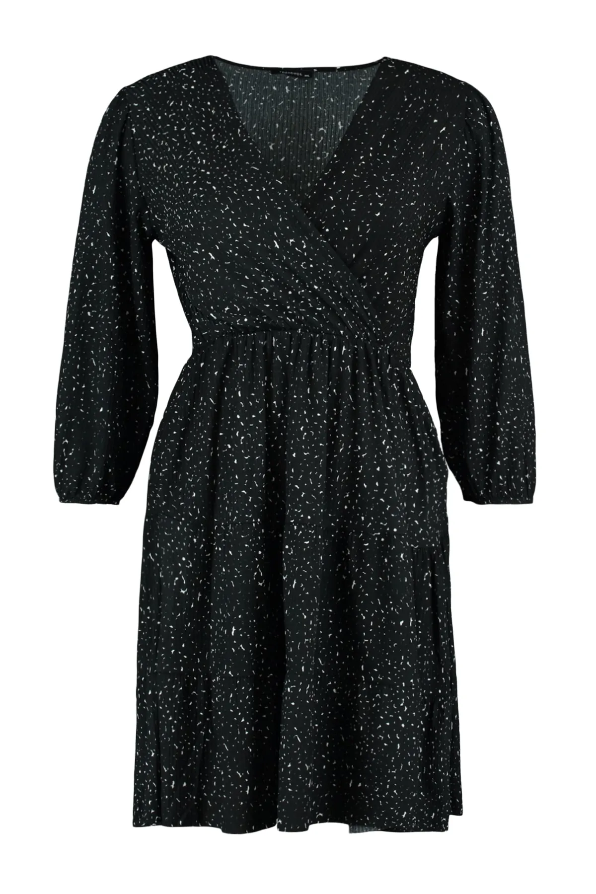 Trendyol Curve  Schwarzes Mini-Strickkleid in A-Linie mit Punkten TBBAW23AH00003