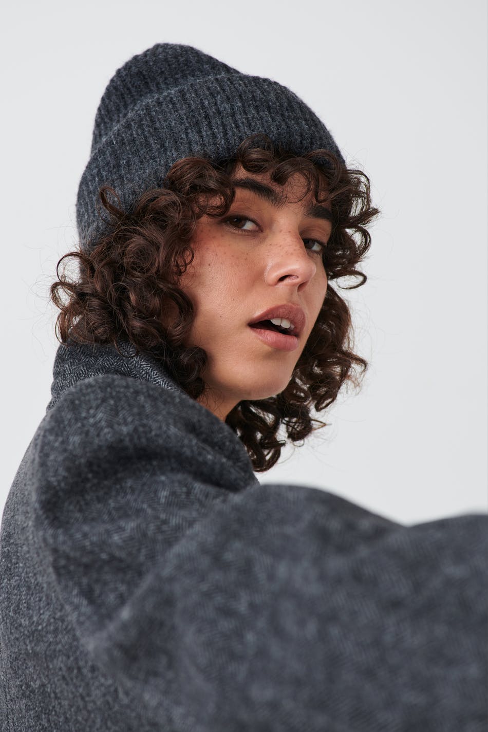 Hairy rib hat