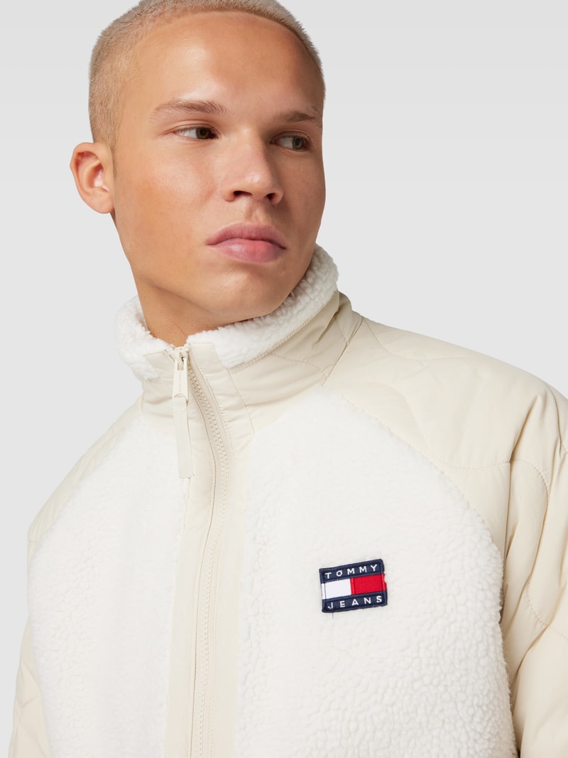 Sherpa Jacket mit Label-Patch in offwhite