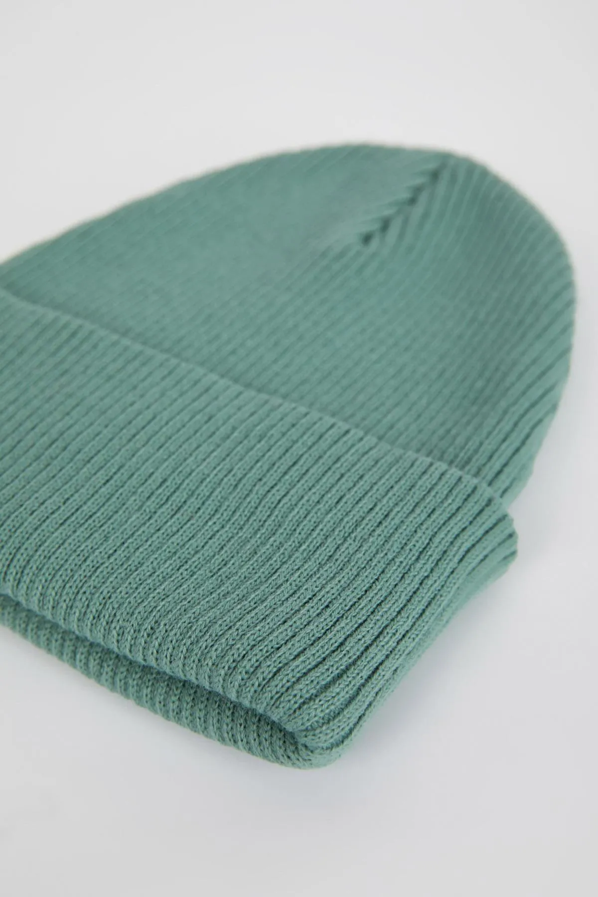 DeFacto  Basic-Strick-Baskenmütze für Damen