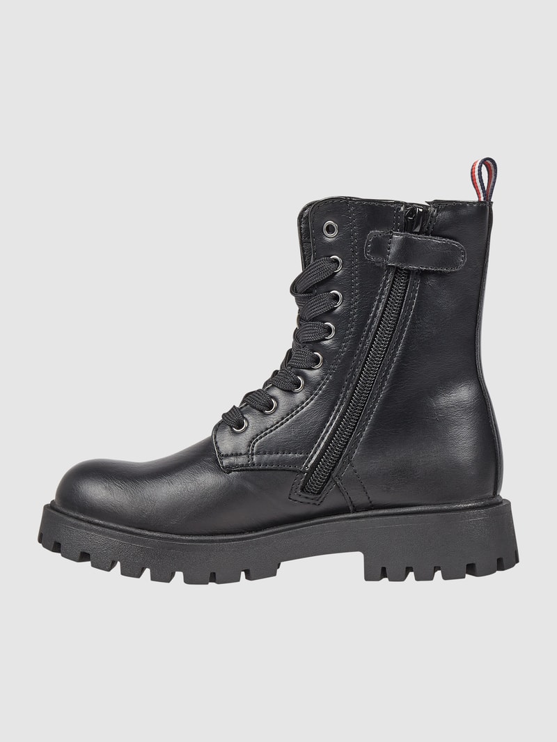 Boots mit Reißverschluss in schwarz