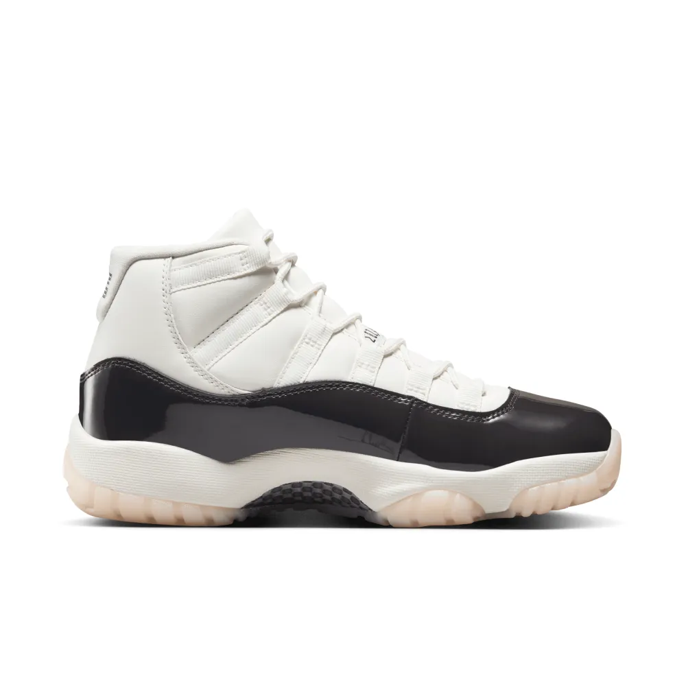 NIKE JORDAN 11 Retro WMNS Neapolitan AR0715-101 / weiss