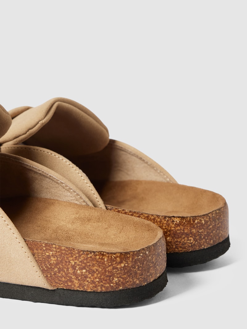 Pantoletten mit Zierbesatz Modell 'HUSTON' in beige