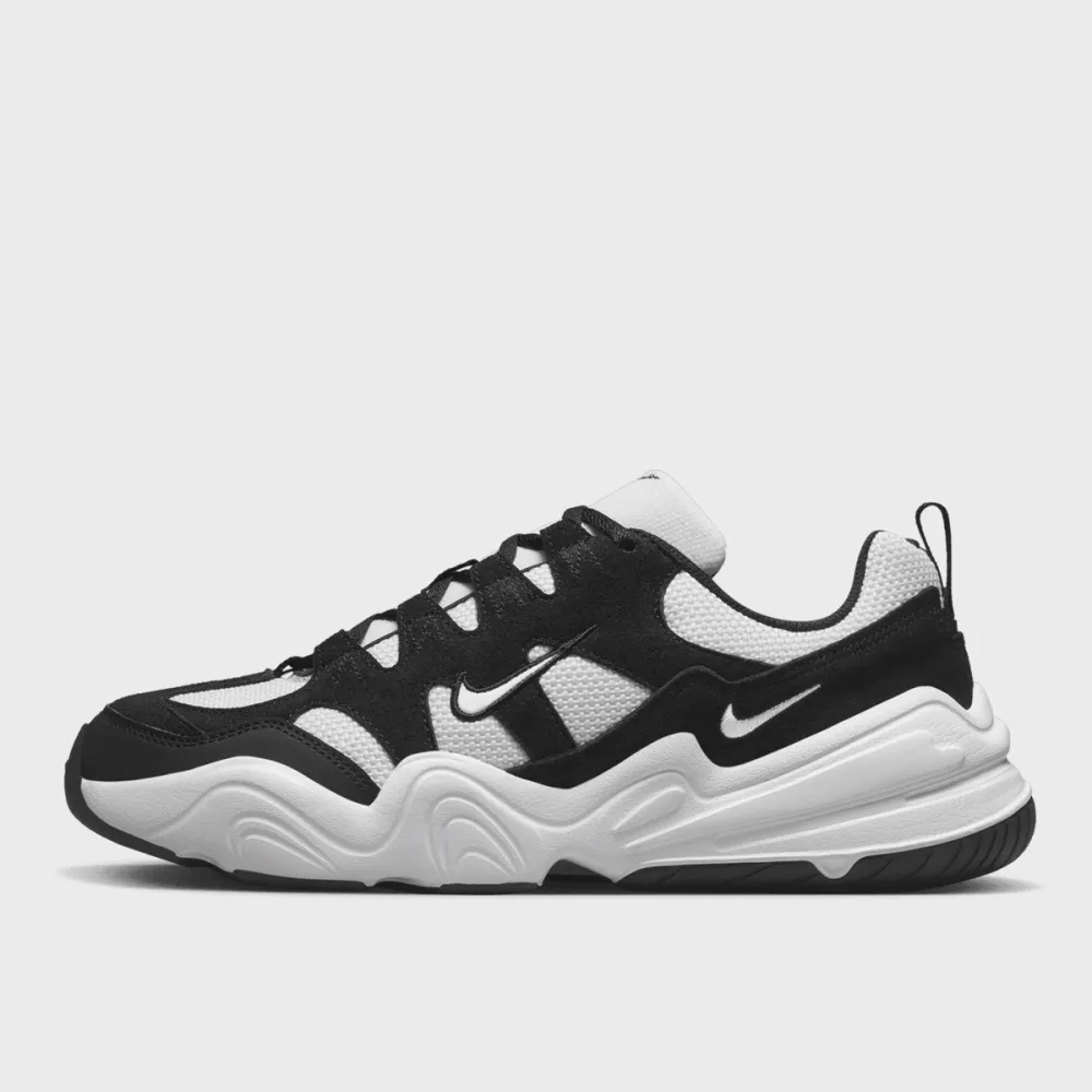 Nike Tech Hera FJ9532-101 / weiss