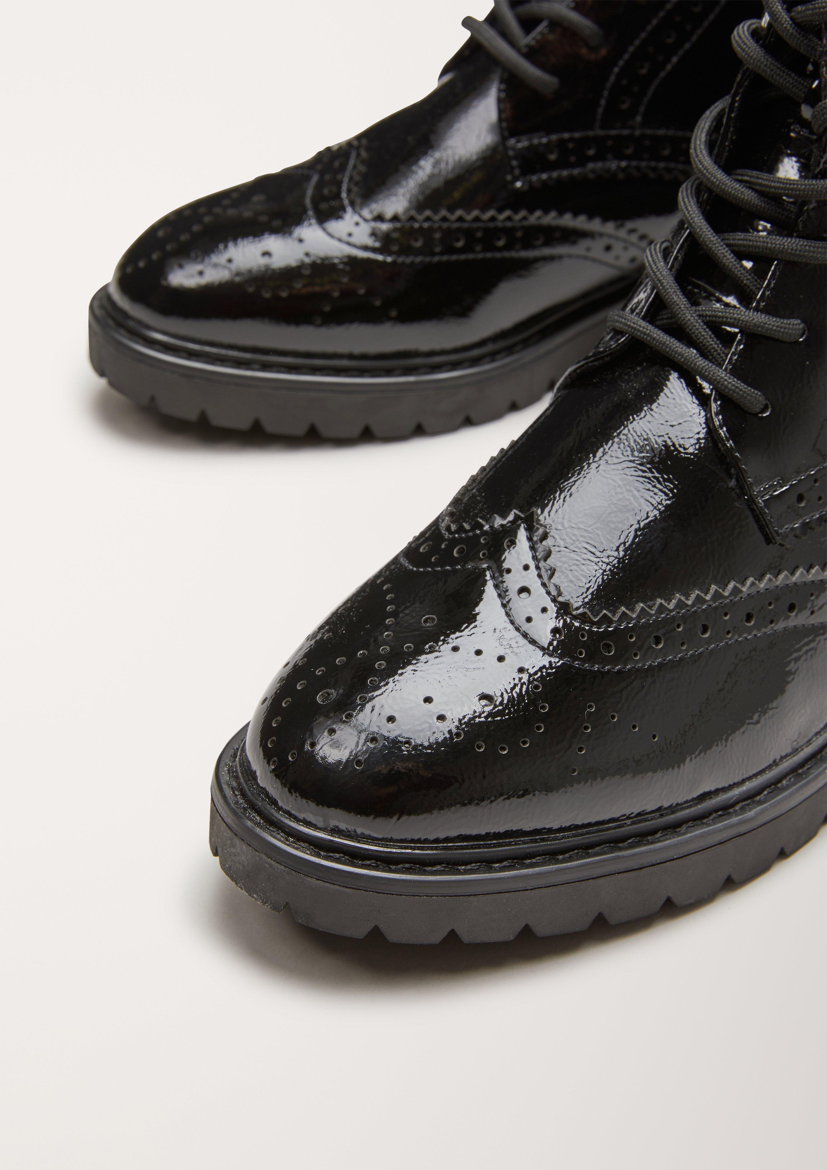 Brouge-Boots in Leder-Optik  101.107.101.25247-018