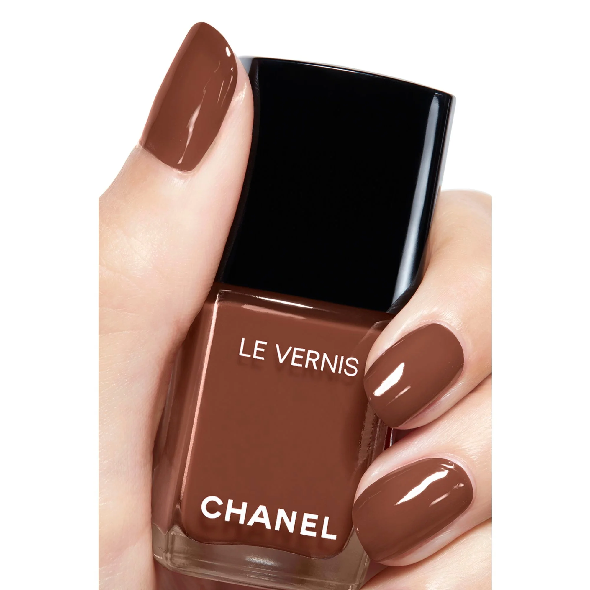 LE VERNIS - COLOR Y BRILLO DURADEROS