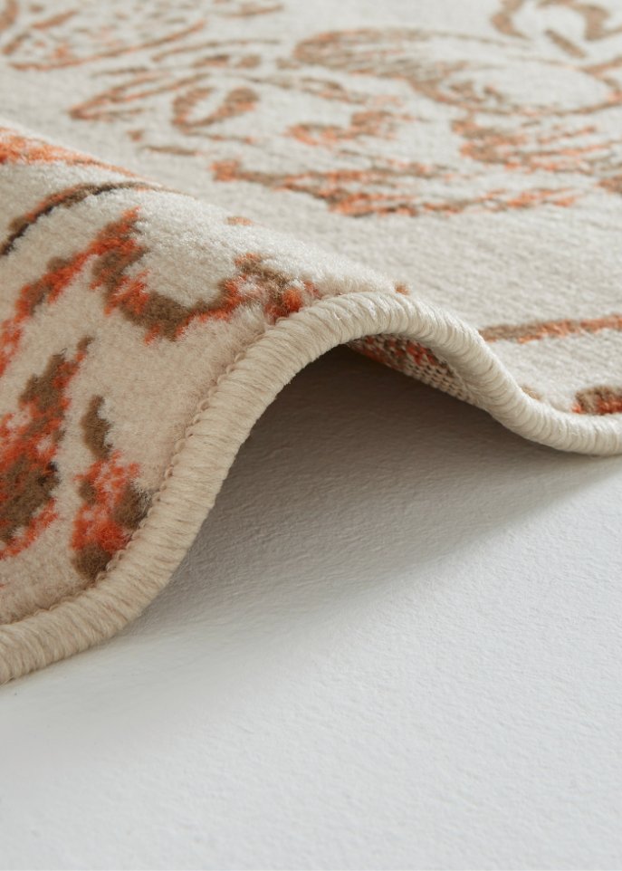 Teppich mit floralem Design