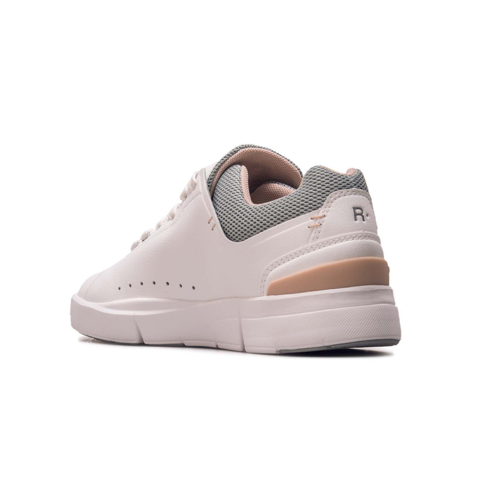 ON The Roger Advantage 48.99454 / weiss