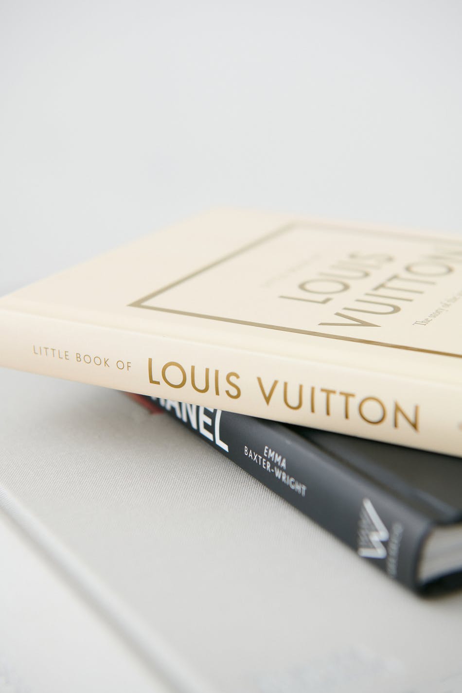 Little lv book