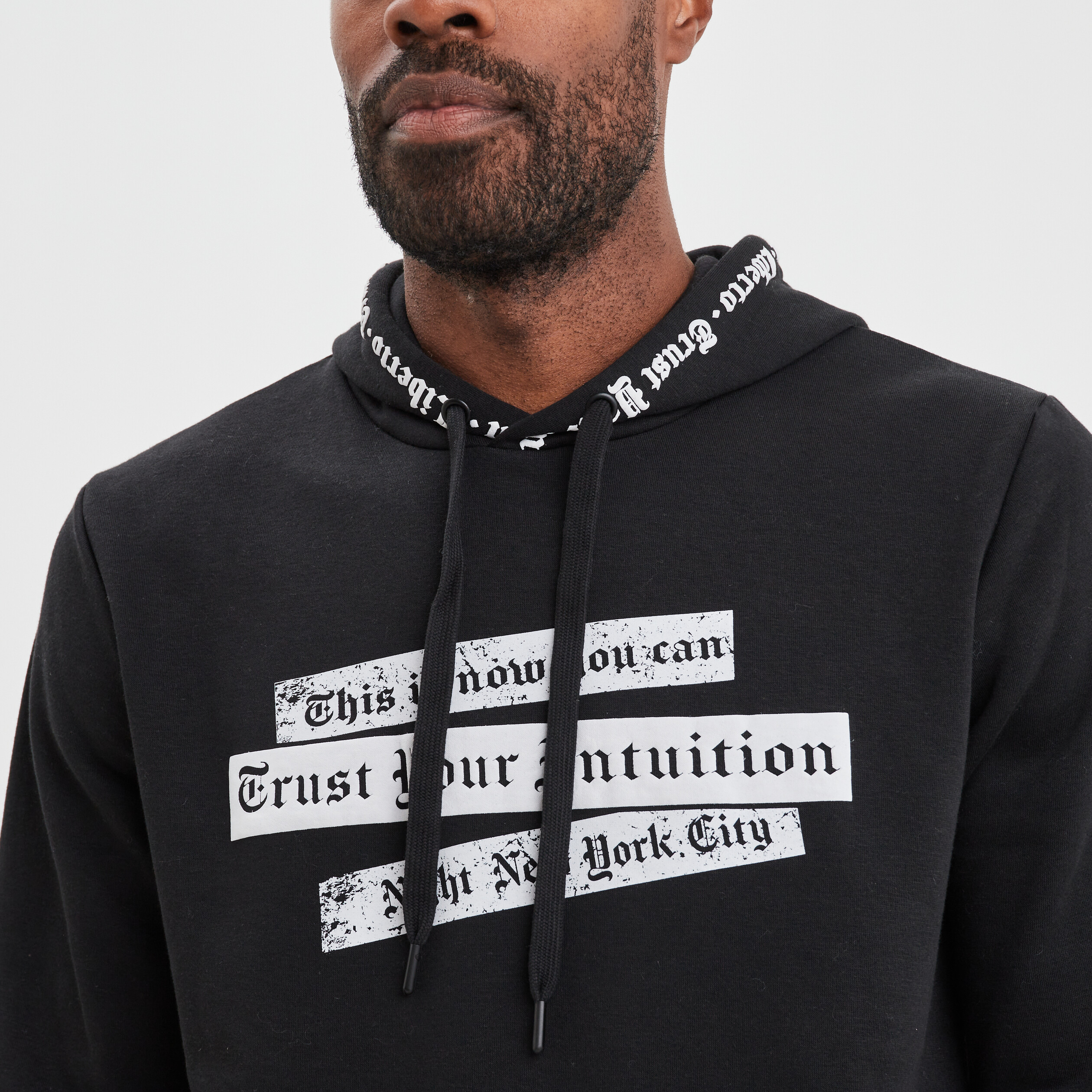 Sweat à capuche hoodie 1 poche Liberto noir homme | La Halle