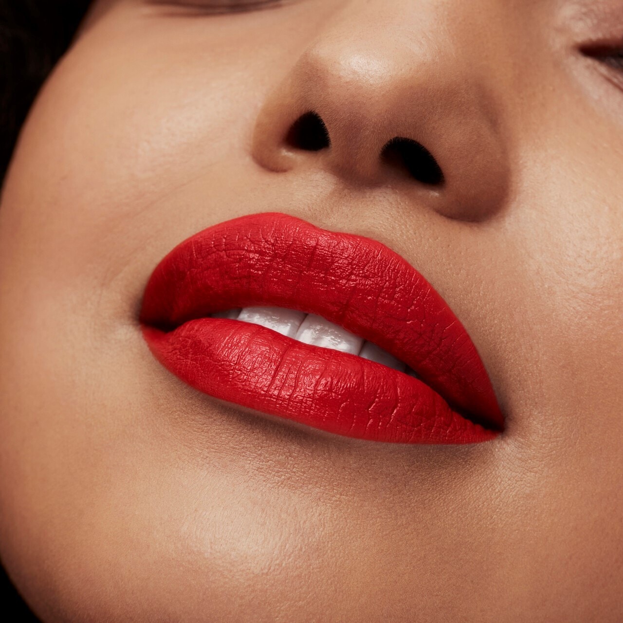 Revlon Super Lustrous™