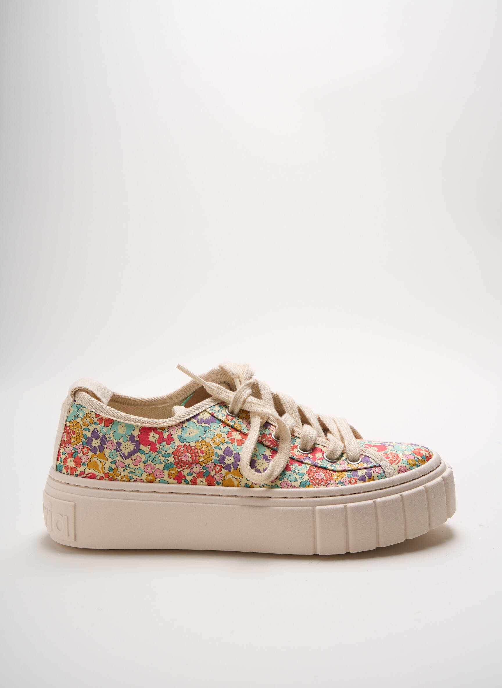 Victoria Baskets Femme couleur beige