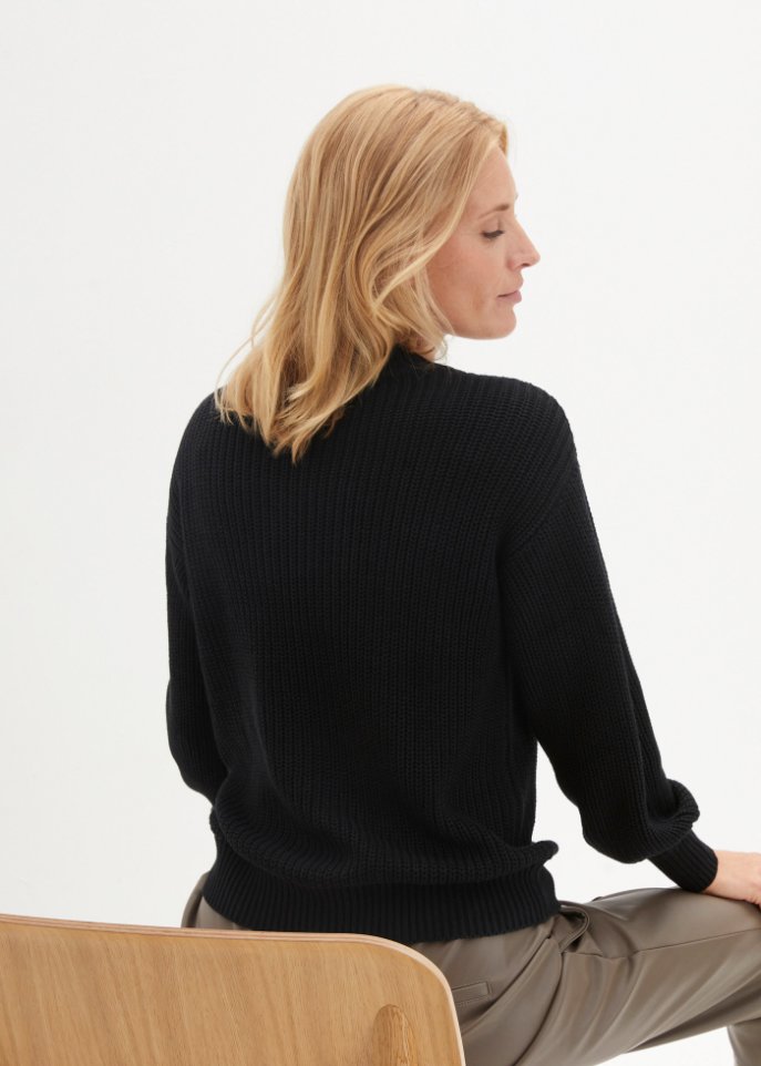 Pullover mit Cut-Out