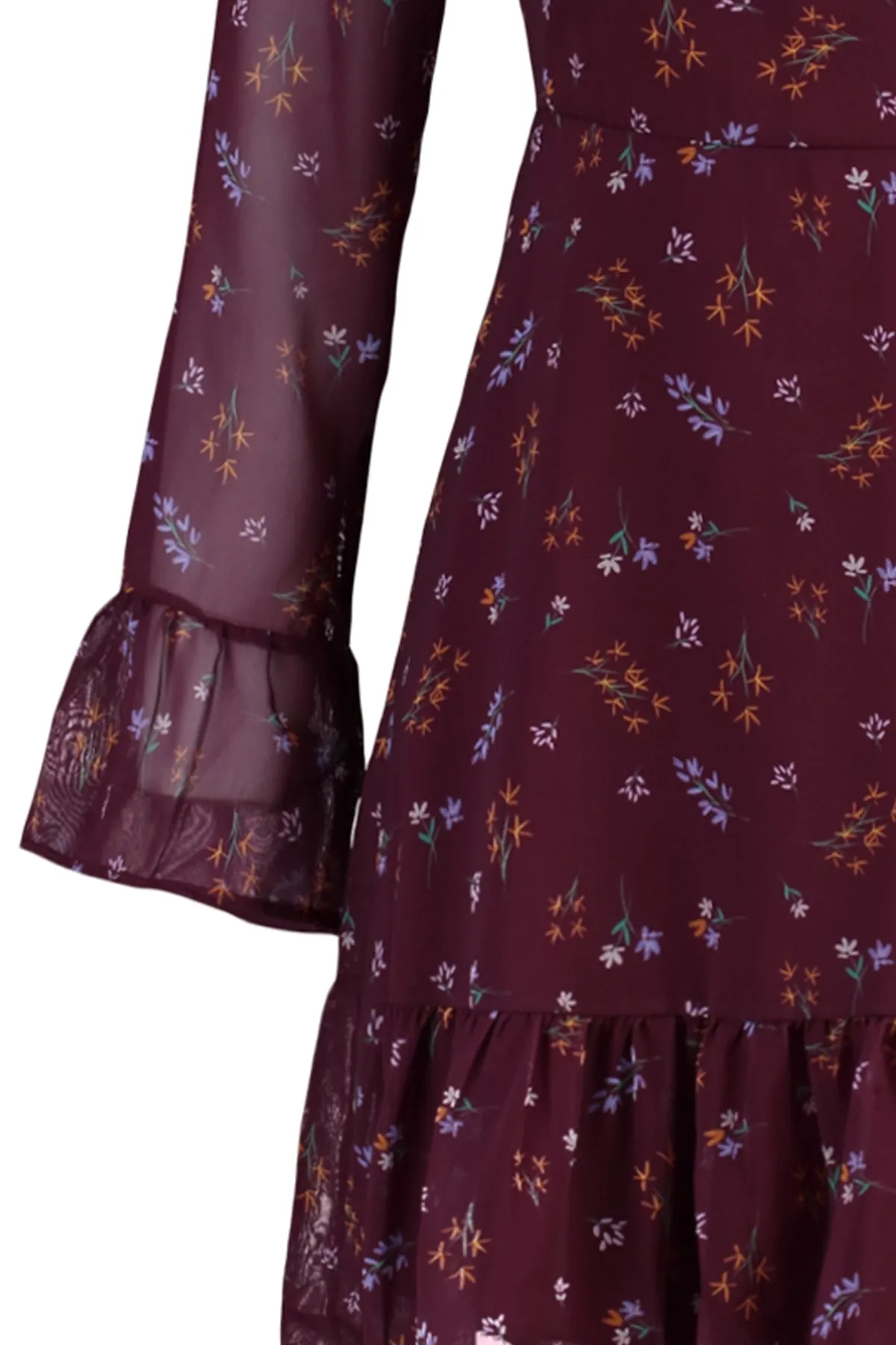 Trendyol Collection  Weinrotes Webkleid mit hohem Kragen TCLAW19LJ0076