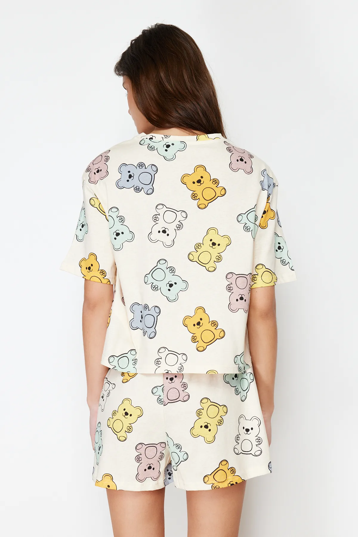 Trendyol Collection  Ecrufarbenes Strick-Pyjama-Set aus 100 % Baumwolle mit Teddybär-Muster THMSS24PT00072