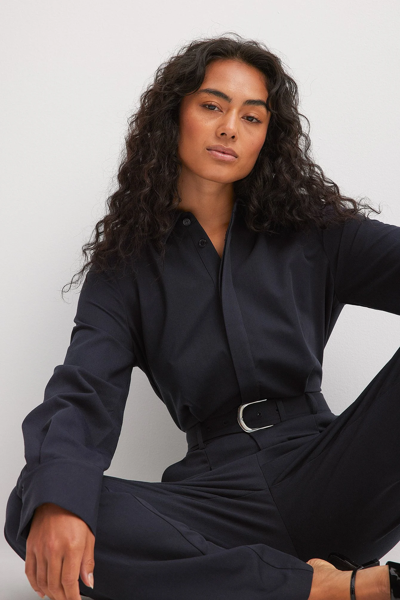 Jumpsuit mit betonten Schultern