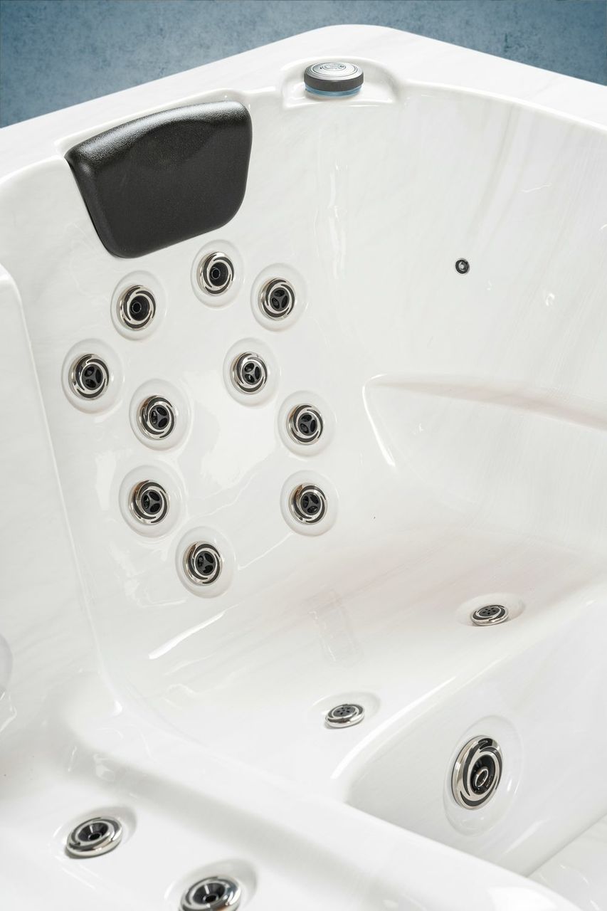 PureHaven American Outdoor-Whirlpool 210x160 cm für 3 Personen mit 33 Massagedüsen Heizung LEDs Thermoabdeckung Farbe Sterling Silber/Grau
