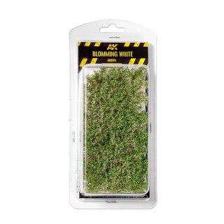 Blomming White Shrubberies