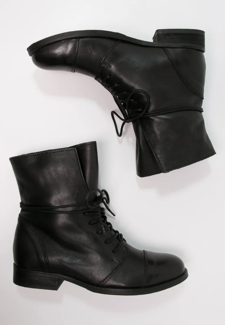 Botines con cordones Zign